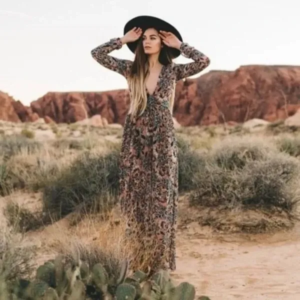 For‎ Love & Lemons Grace Maxi Dress in Nude Floral Size Small - Image 3