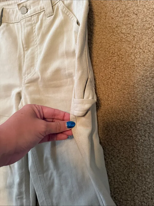 Aritzia TNC Cream Cargo Pants - Image 3