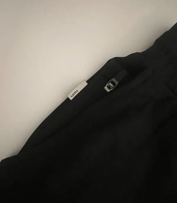 Vuori black shorts - Image 4