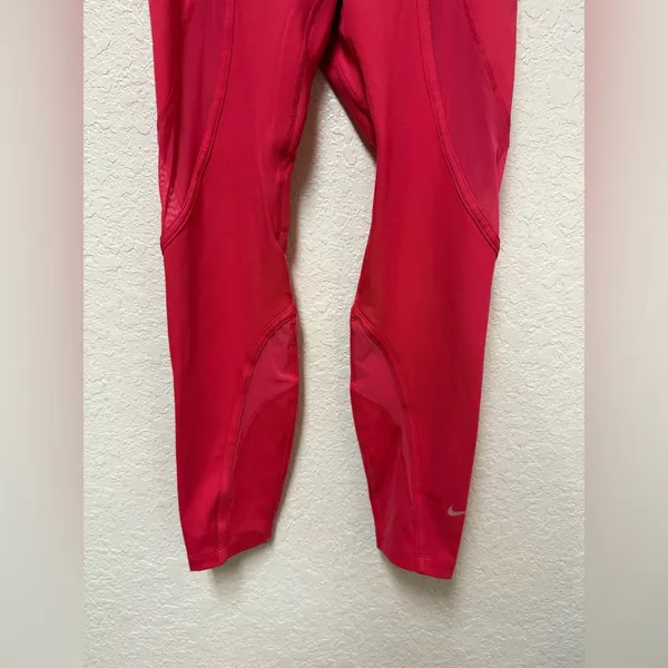 NIKE Bright Pink Leggings Size Small EUC - Image 7