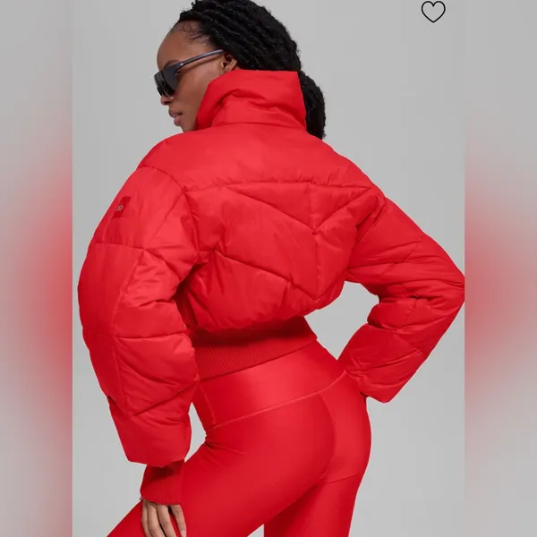 ALO Yoga NWT Cropped Atmosphere Puffer Bright Red Size XS - Image 3