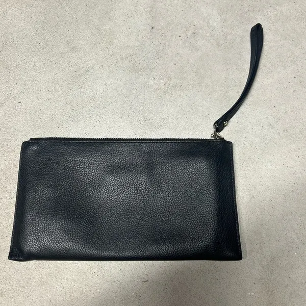 MICHAEL KORS Jet Set Black Large Zip Logo Pouch Clutch Luxury Pebbled Leather - Image 3