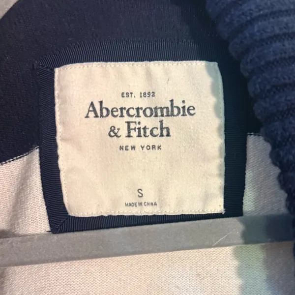Vintage Y2K Abercrombie & Fitch Navy and White Striped Shawl Cardigan - Image 3