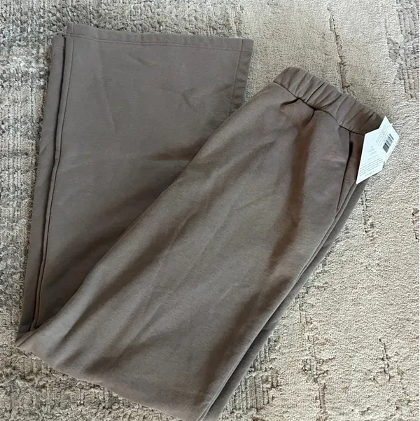 Beyond Yoga Sweatpants - Image 2