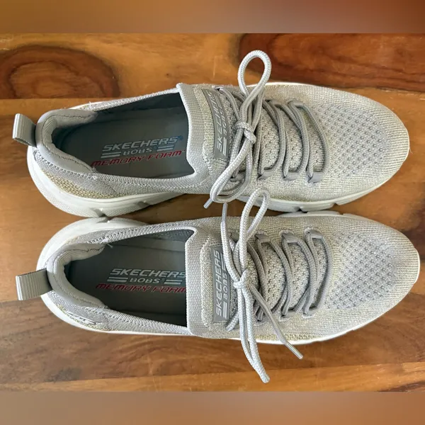 SKECHERS Memory Foam Sneakers Size 8.5 - Image 6