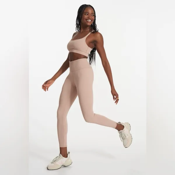 Vuori NWT Rib Studio High-Waisted Leggings Coconut Size M - Image 2