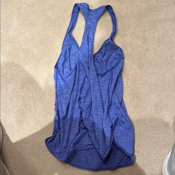 Lululemon Women's Blue Tank Top - Image 2
