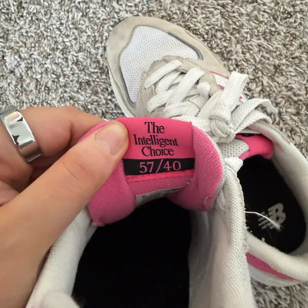 New Balance 57/40 in Pink/white/beige - Image 4