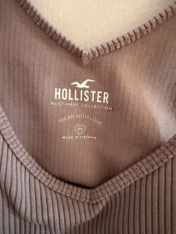 Purple Hollister Tank, size medium great condition  - Image 3