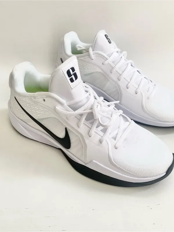 NIKE SABRINA 2 black and white - Image 2