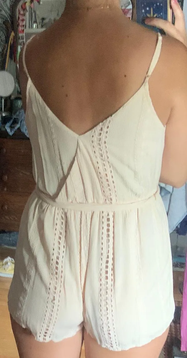 American Eagle Baby Pink Lace Romper - Image 5