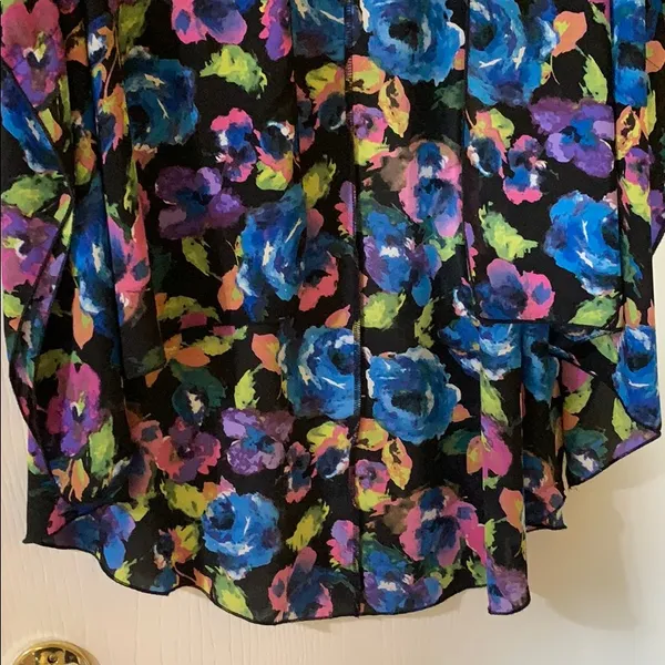 Floral flows cardigan Size L - Image 3