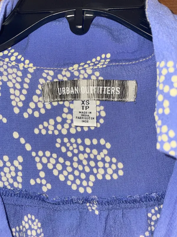 Urban Outfitters Top Cropped - Image 4
