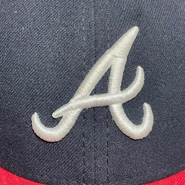 New Era Atlanta Braves On-Field 59Fifty Navy/ Red Embroidered Fitted Cap Hat 7.5 - Image 3