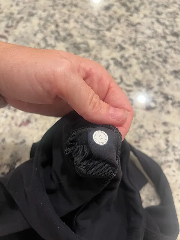 Lululemon Tank Black - Image 3