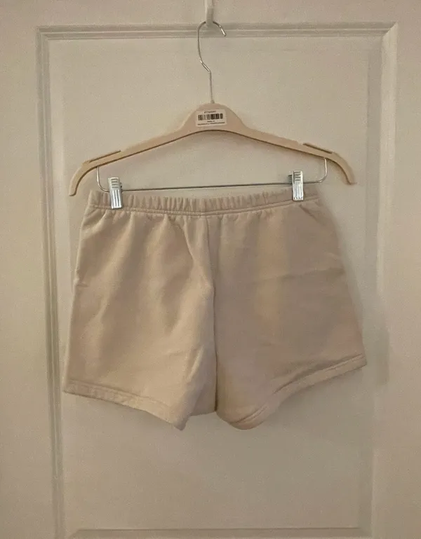 Aritzia Cozy Fleece Perfect High-Rise Shorts - Image 3
