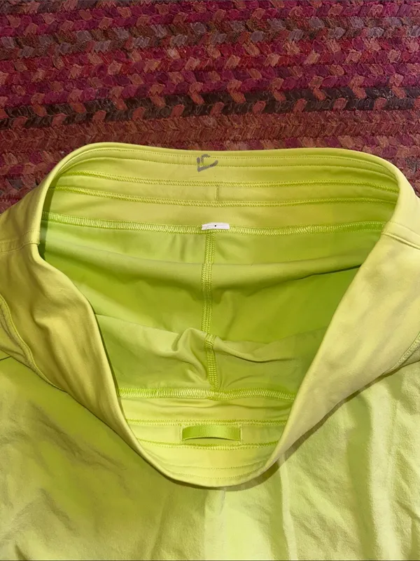 lululemon lightweight high rise Lemon Yellow Skater Tennis Skirt sour grape - Image 2