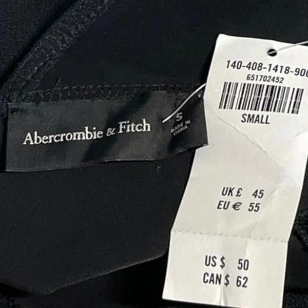 NEW Abercrombie & Fitch Women Black Sleeveless V Neck Cami Tank Crop Top Size S - Image 4