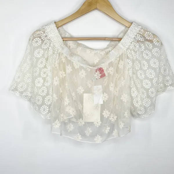 LF Native Rose Cream Woven Short Sleeve‎ Sheer Top Women's Size 8 NWT - Image 2