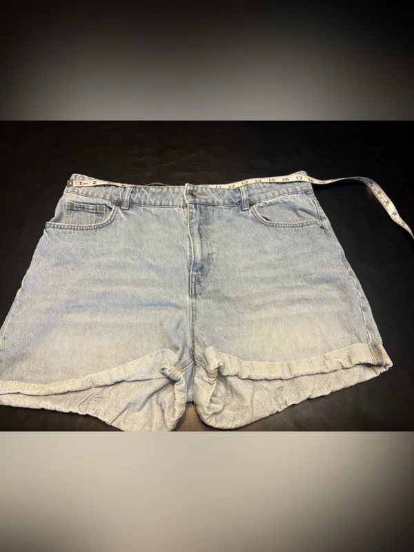 H&M Light Blue High-Rise Denim Jean Shorts size 14 - Image 5