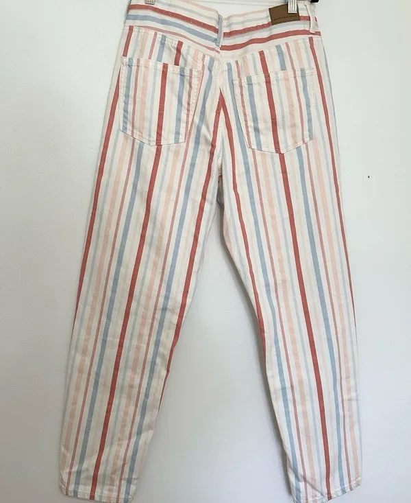 American Eagle Women's Multi Color Striped Mom Jean pastel colors size 6 - Image 3