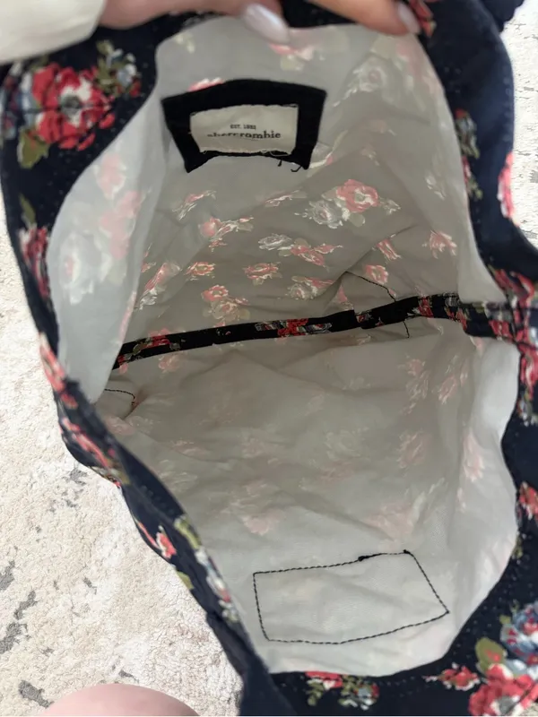 Abercrombie & Fitch Vintage Navy Blue Floral Tote Bag - Image 4