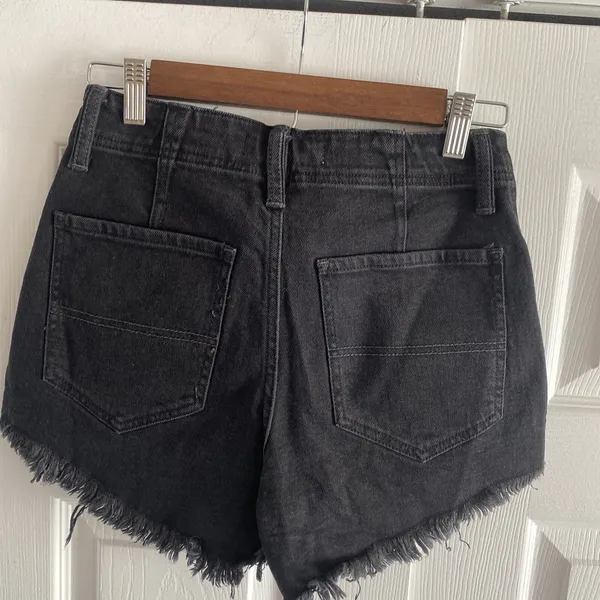 We The Free Curvy High Rise Denim Shorts Size 25 Black‎ Frayed Raw Hem Cotton - Image 4