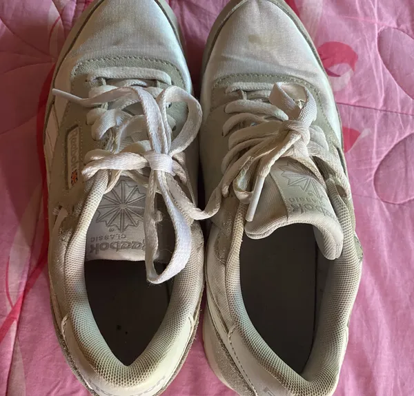 Reebok sneakers - Image 4