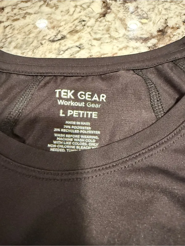 Tek Gear Workout Top Women’s L Petite Black Short Sleeve Athletic - Image 3