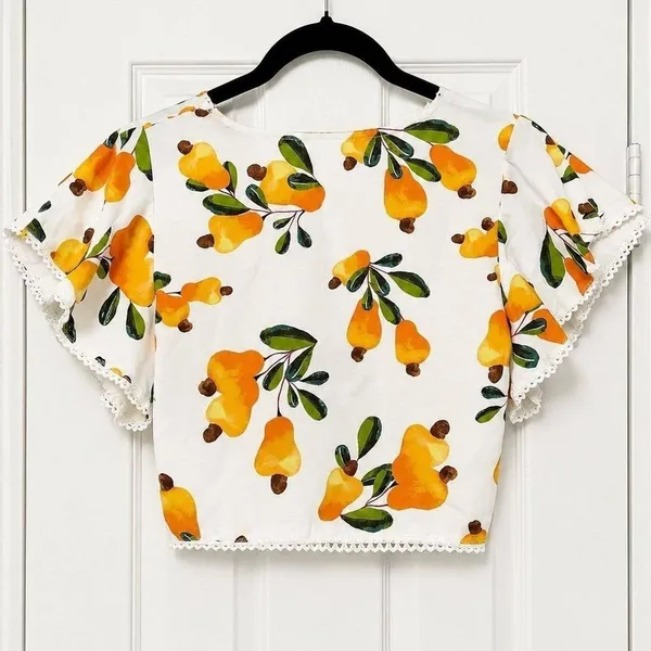 FARM Rio Cashew Fruit Print Twist Front Crop Top Flutter Sleeve Lace Trim Size S - Image 4