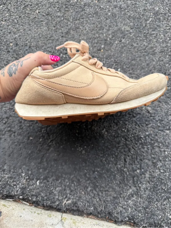 Nike Daybreak Premium Tan Beige Suede Sneakers Women’s 7.5 - Image 6