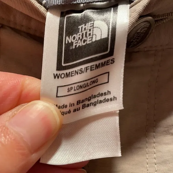 The North Face Tan Nylon Cargo shorts - Image 2