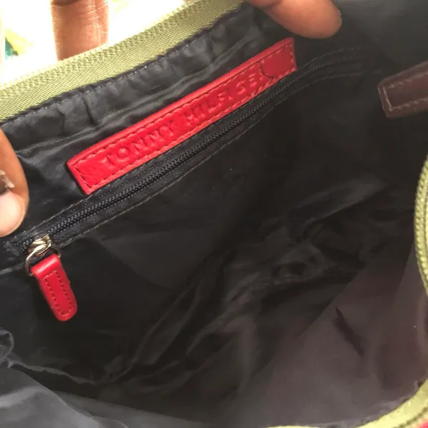 Tommy Hilfiger Unique Green large monogram print shoulder hand bag purse- preppy, schoolgirl, collegiate, academia Approx 9.5” wide x 5.5” tall Great preloved condition - Image 4