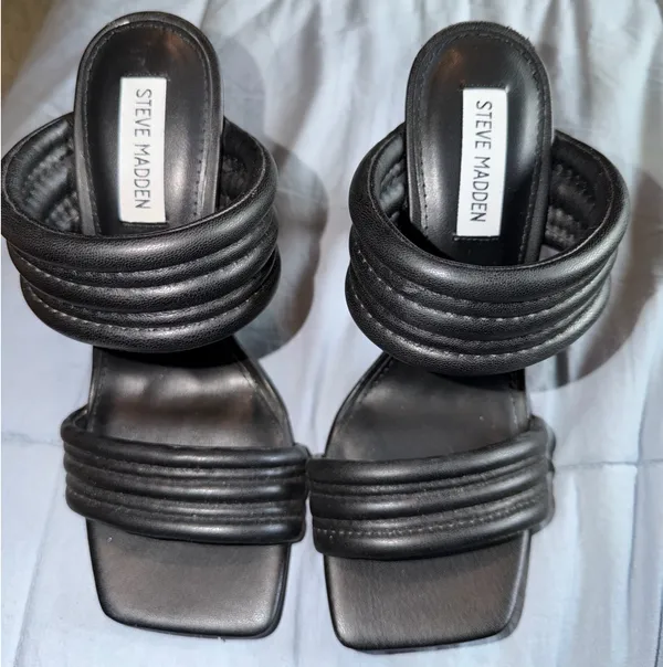 Steve Madden Tahani Trapunto Strap Sandal - Image 7