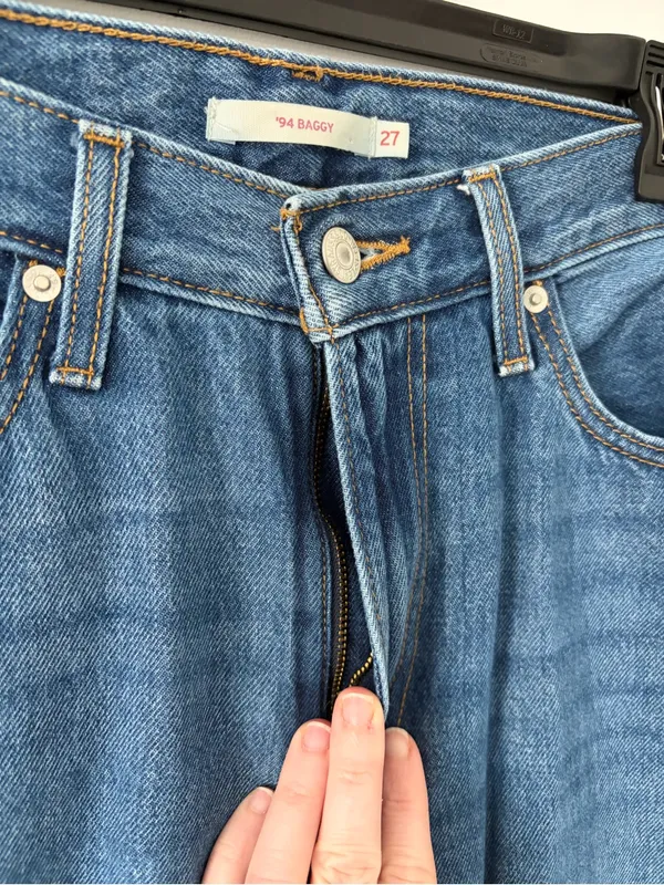 Levi’s ‘94 Baggy Mid Rise Wide Leg Medium Wash Blue Denim Casual Jeans 27 - Image 5