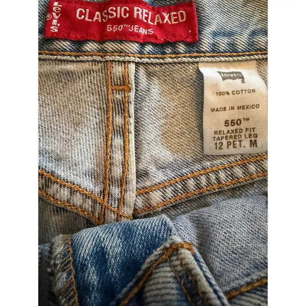 Levi's 550 Jeans Womens Petite 12 Light Wash Blue Relaxed Tapered Mid Rise - Image 2