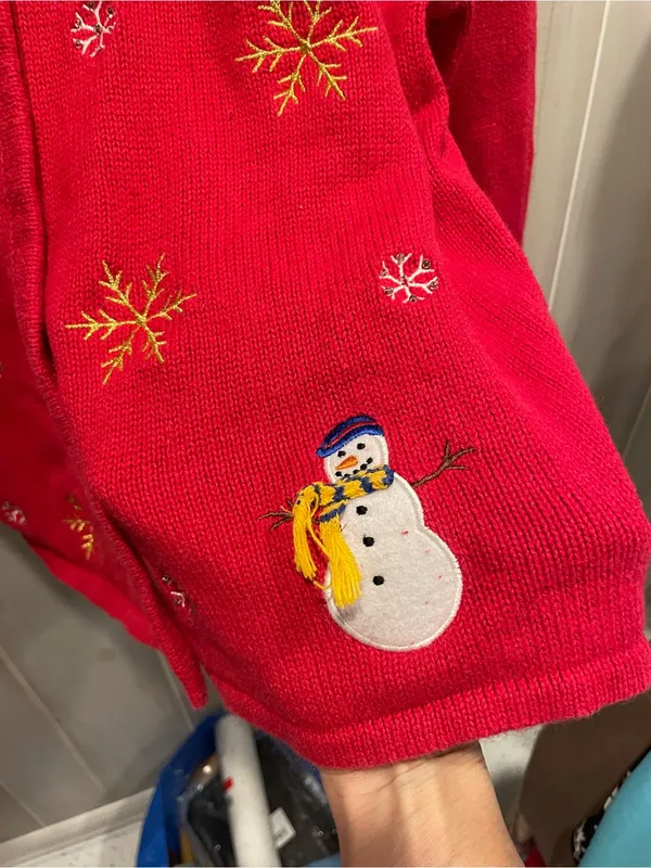 Cute cherry red holiday winter snowman 90s cotton blend cardigan sweater - Image 4