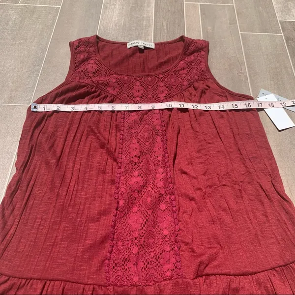Absolutely Famous Red Wine Tank Top; small women’s - Image 3