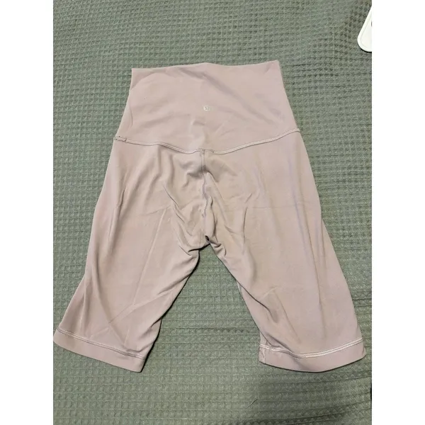 Lululemon Shorts Women’s Size 4 - Image 5