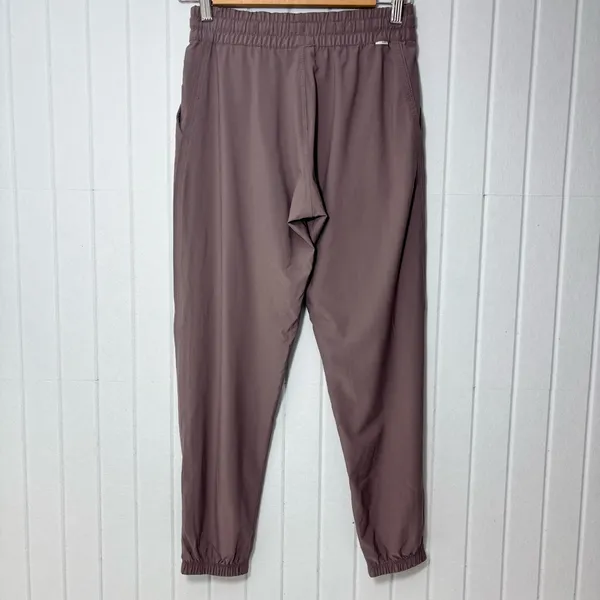 Vuori The Rise The Shine Women's‎ Mauve Joggers Size XS - Image 2