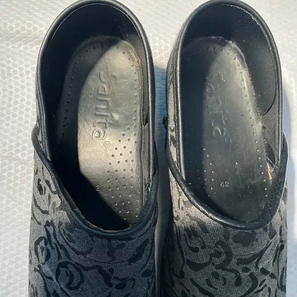 Sanita Black Floral - Image 2