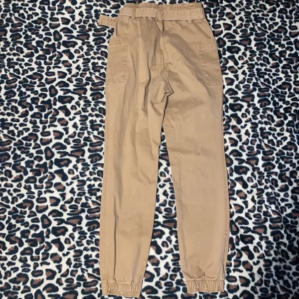 hollister ultra high rise cargo skinny jogger pants - Image 4