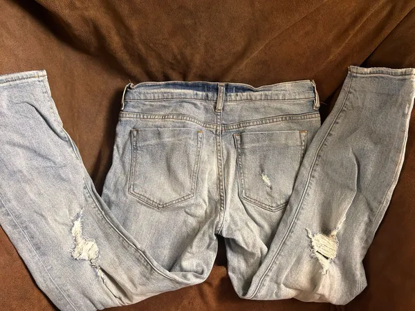 PacSun Boyfriend Jeans Ripped - Image 4
