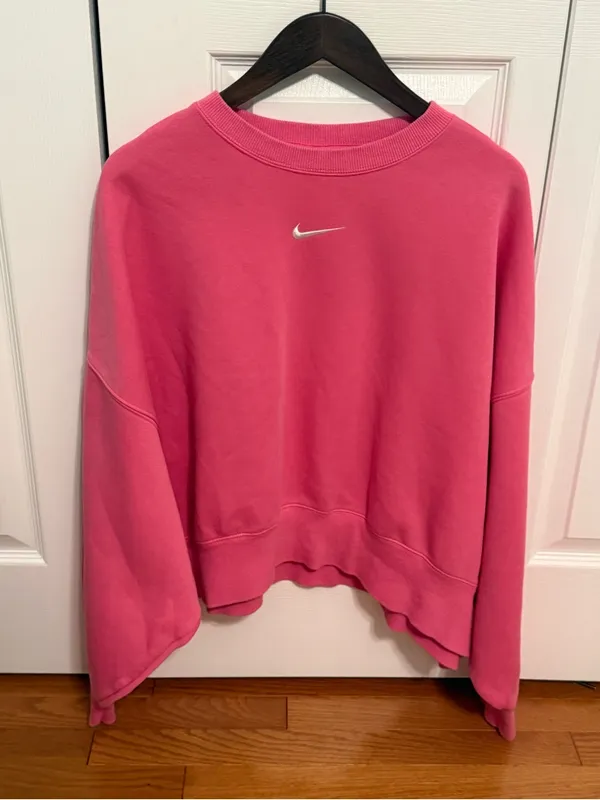 Nike Phoenix Fleece Crewneck Sweatshirt in Playful Pink Sail - Image 2