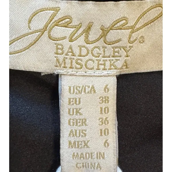 Belle by Badgley Mischka crepe halter column gown Tuxedo Collar Size 6 - Image 4