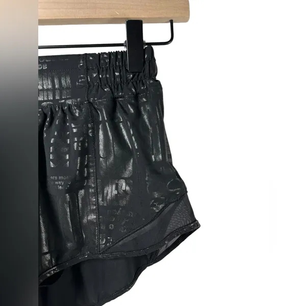 Lululemon Hotty Hot Shorts II *2.5" Manifesto 20YR Manifesto Foil Black - Image 5