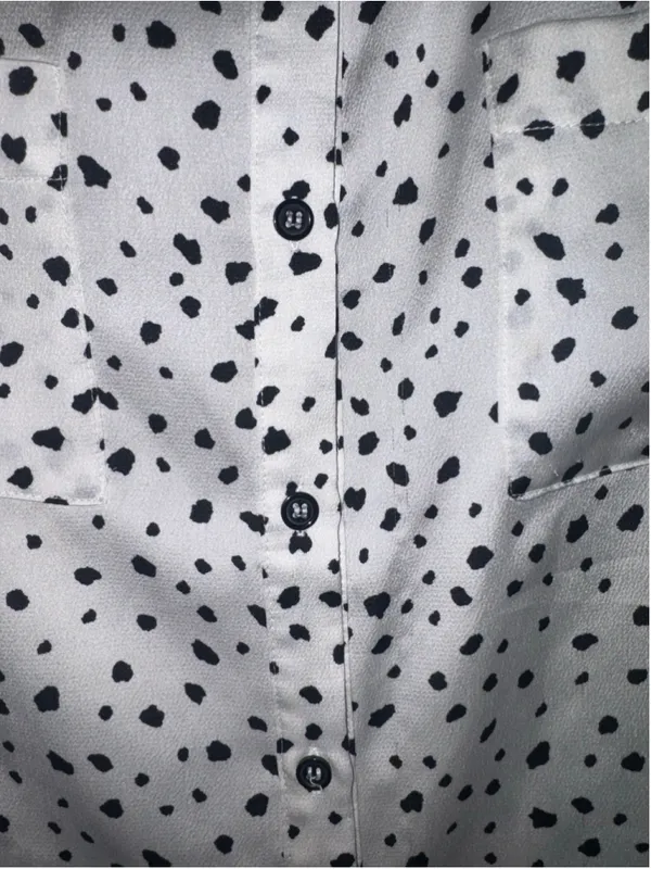Fate Button Down Shirt Size S White Black Polka Dot - Image 3