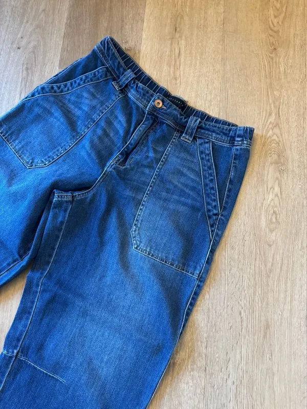 Sanctuary Clothing Women's Mid-Rise Utility Barrel Leg Jeans with Patch Pockets - Image 2