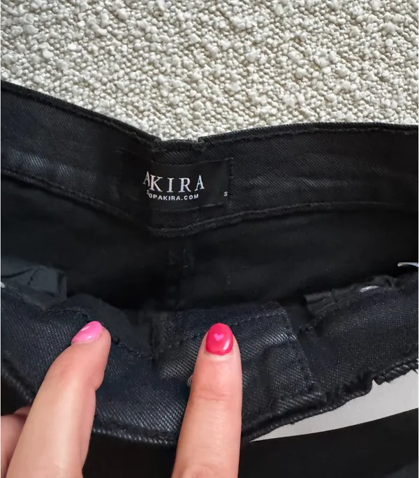 Akira Black shiny pleather shorts - Image 6