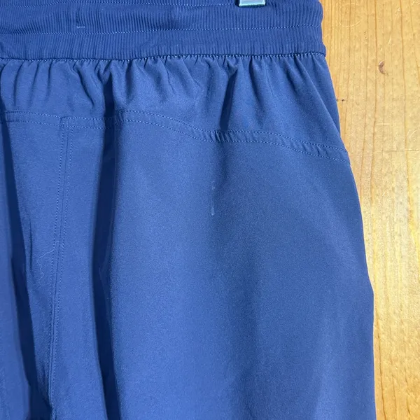 Lululemon Beyond the Studio High Rise Crop Size 2 dance studio pants night sea - Image 9